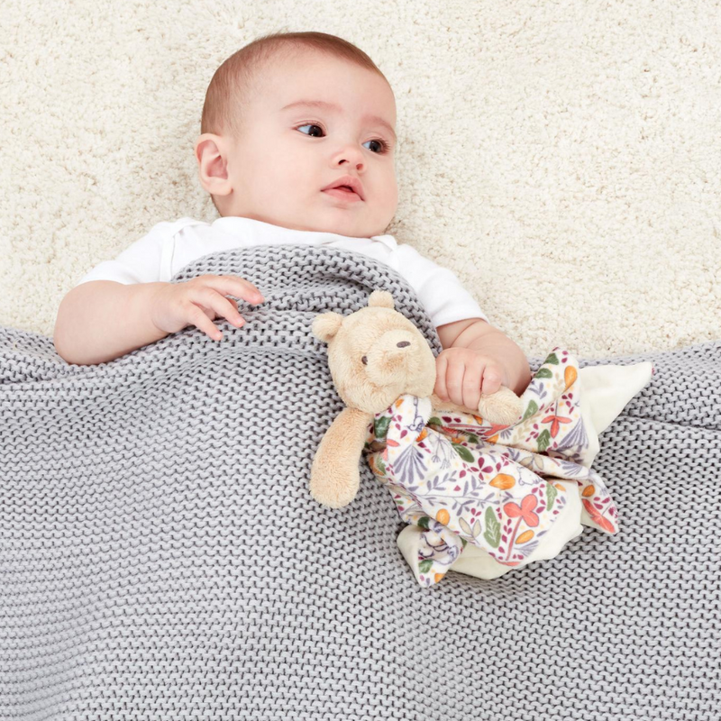 Disney Classic Winnie the Pooh Luxury 'Always and Forever' Gift Boxed Floral Comfort Blanket