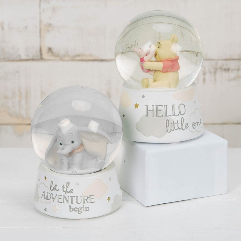 Disney Magical Beginnings Winnie the Pooh Snow Globe