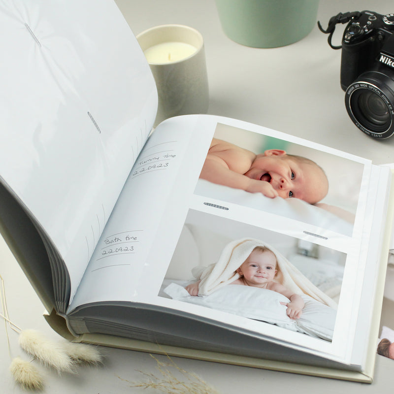 Personalised Floral Wreath Square Photo Album - 6 x 4"